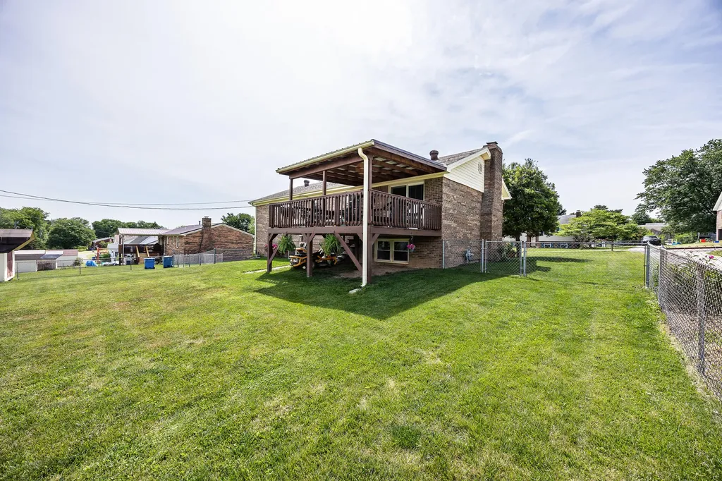 613 Longview Road Danville KY 40422