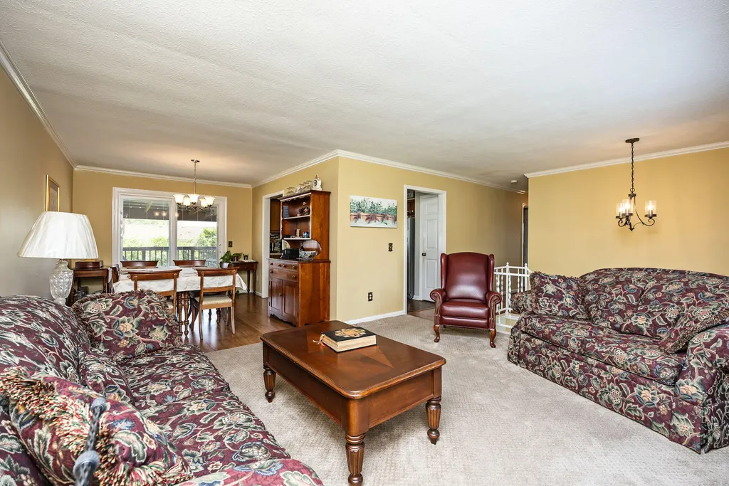 613 Longview Road Danville KY 40422