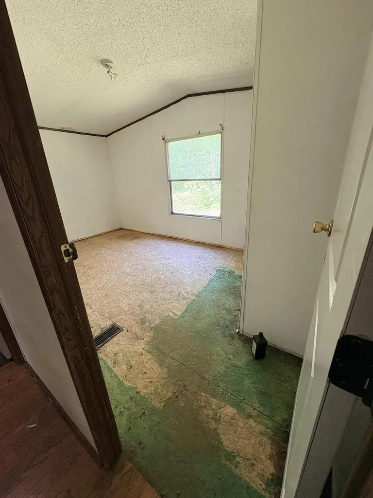 1972 Garvin Ridge Road Olive Hill KY 41164
