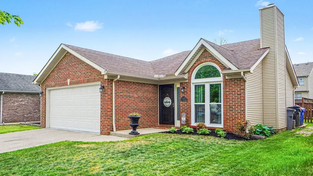 1129 Iron Lace Court Lexington KY 40509