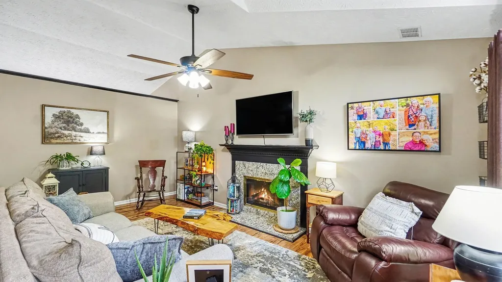 1129 Iron Lace Court Lexington KY 40509