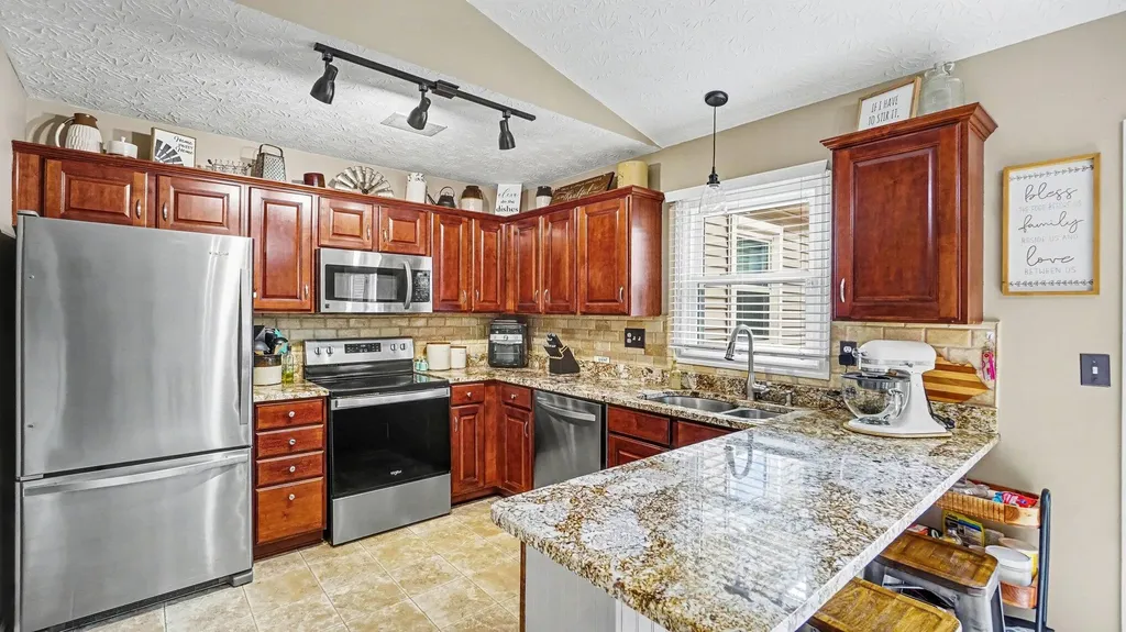 1129 Iron Lace Court Lexington KY 40509