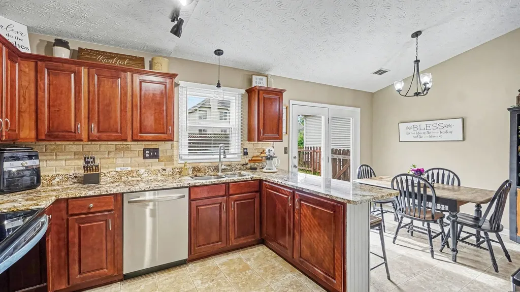 1129 Iron Lace Court Lexington KY 40509