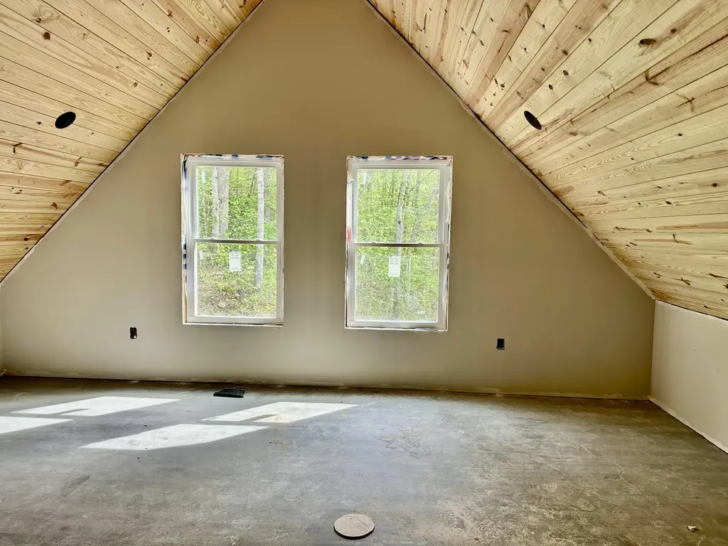 117 Apple Valley Way East Bernstadt KY 40729