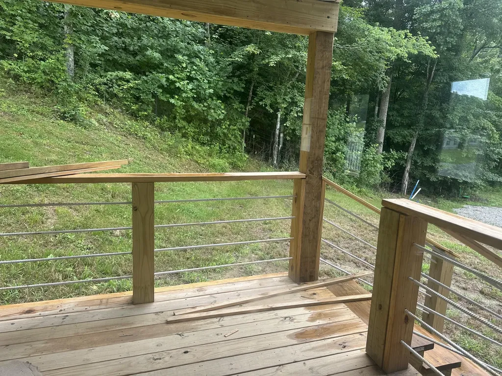 117 Apple Valley Way East Bernstadt KY 40729