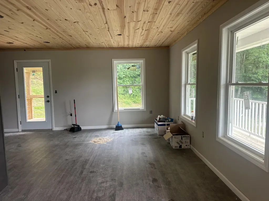 117 Apple Valley Way East Bernstadt KY 40729