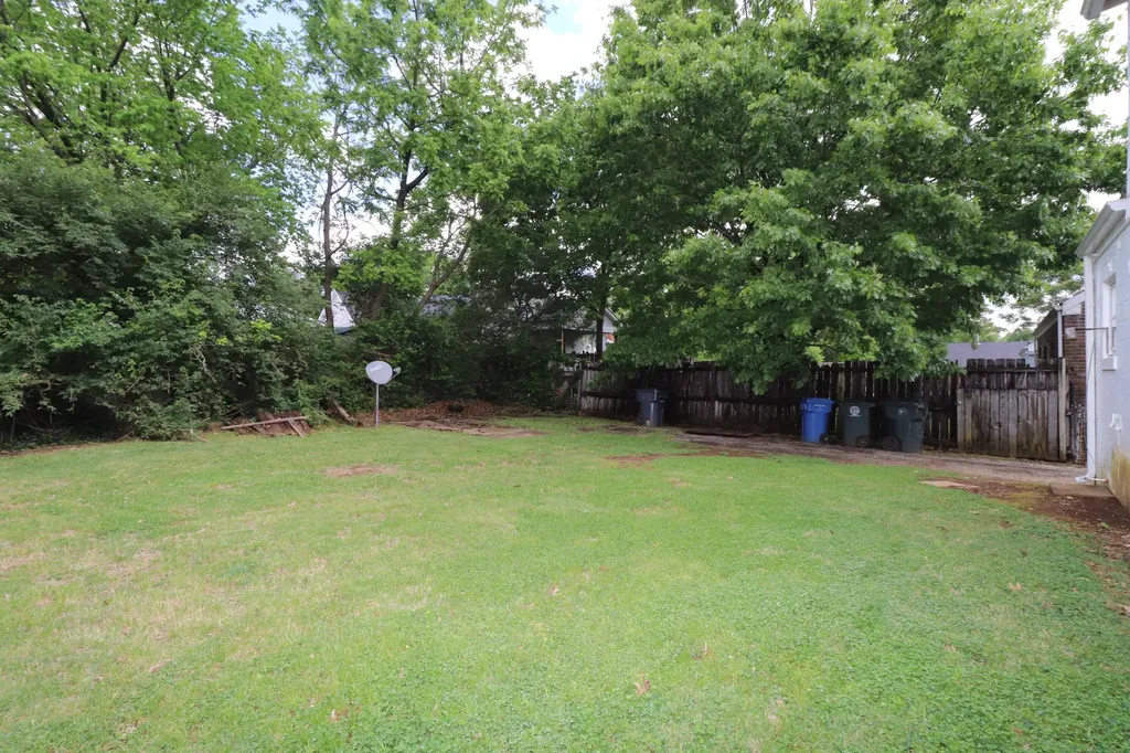 1211 Liggett Street Lexington KY 40508
