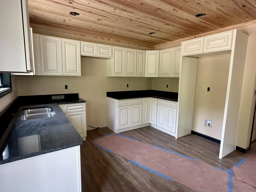 767 Hensley Road East Bernstadt KY 40729