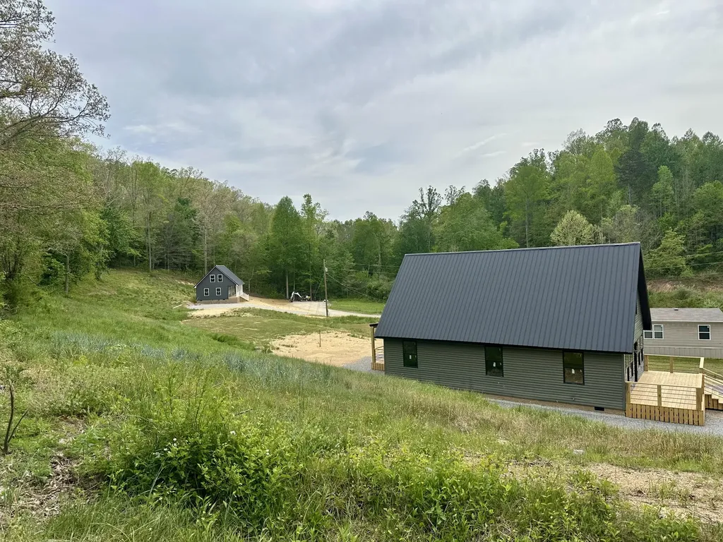 767 Hensley Road East Bernstadt KY 40729