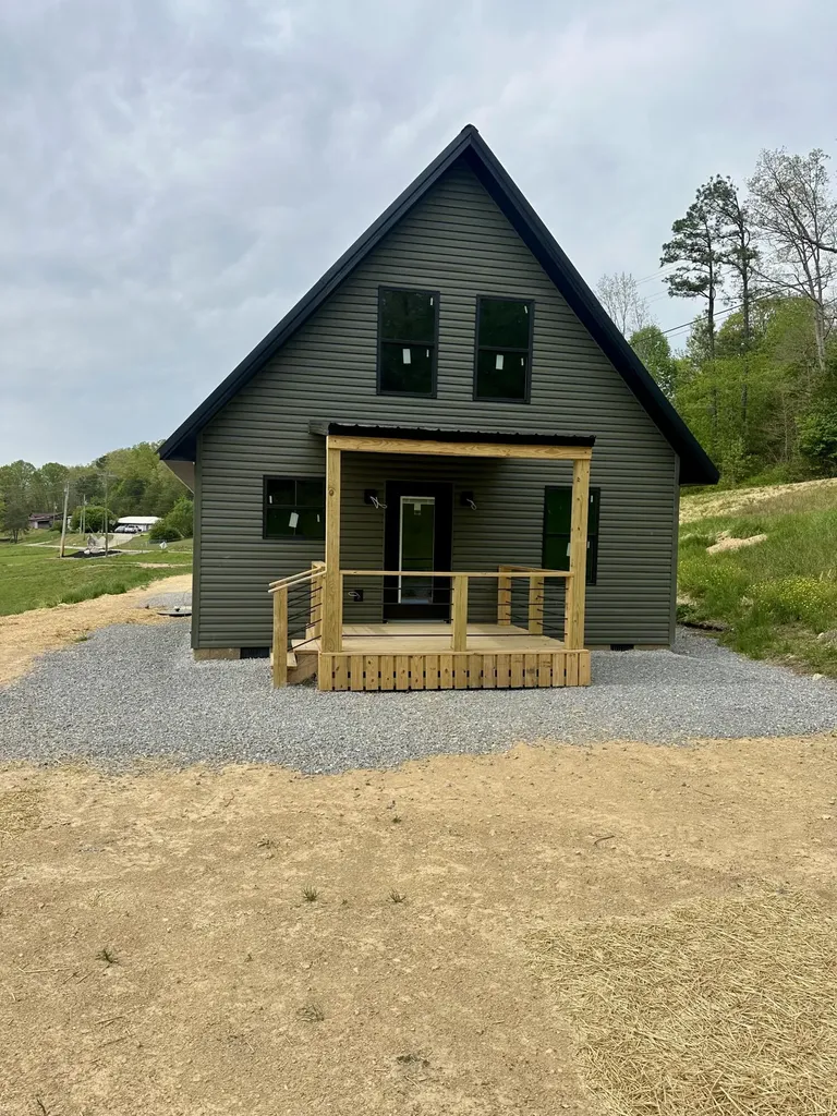 767 Hensley Road East Bernstadt KY 40729