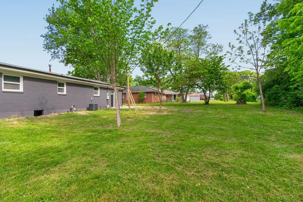 112 Leslie Drive Berea KY 40403