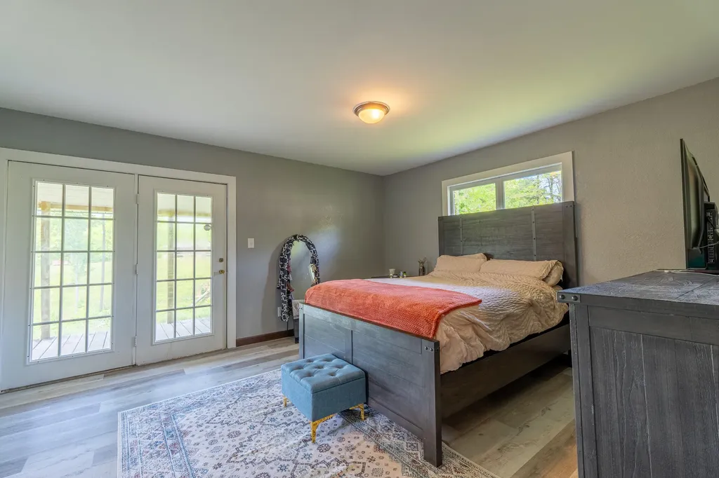 134 Poley Ellis Lane Pine Knot KY 42635