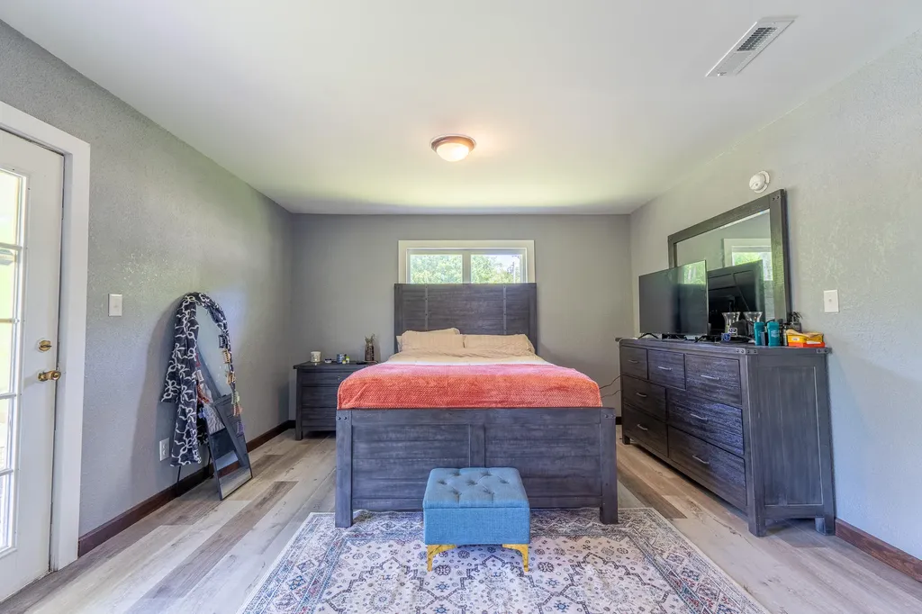 134 Poley Ellis Lane Pine Knot KY 42635