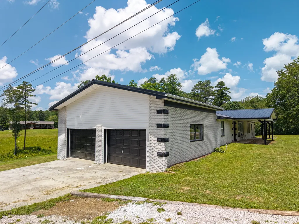 134 Poley Ellis Lane Pine Knot KY 42635