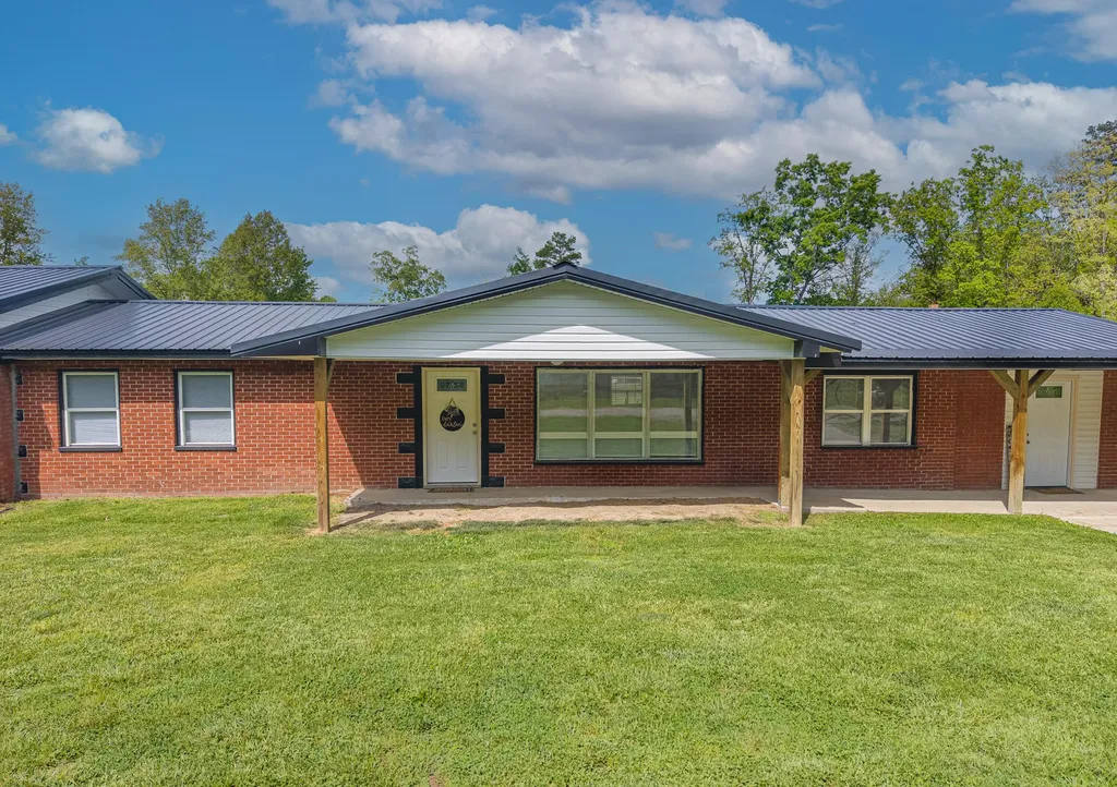 134 Poley Ellis Lane Pine Knot KY 42635