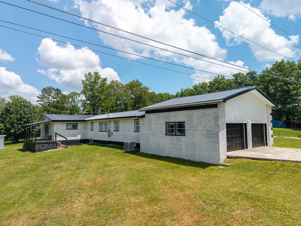 134 Poley Ellis Lane Pine Knot KY 42635