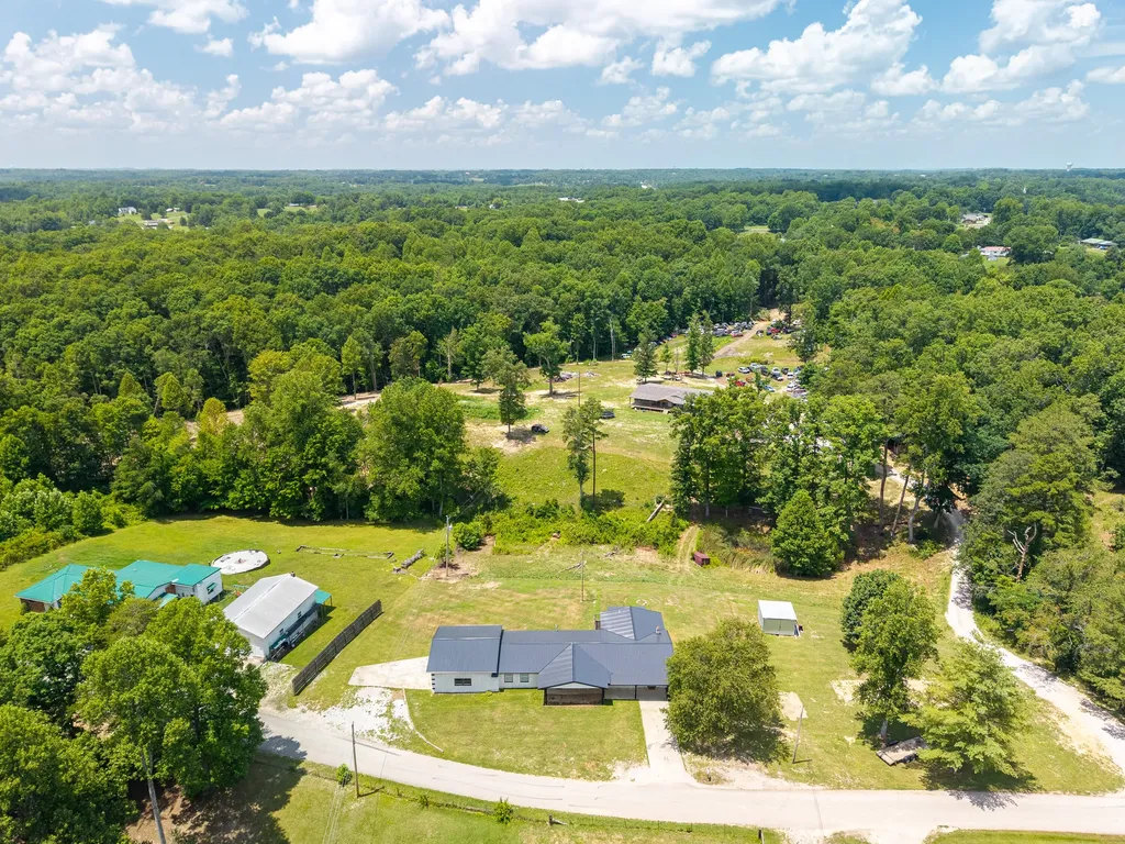134 Poley Ellis Lane Pine Knot KY 42635