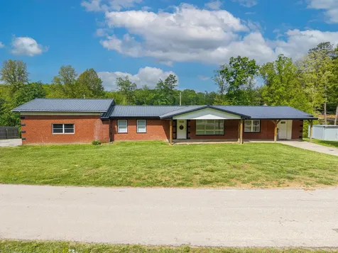 134 Poley Ellis Lane Pine Knot KY 42635