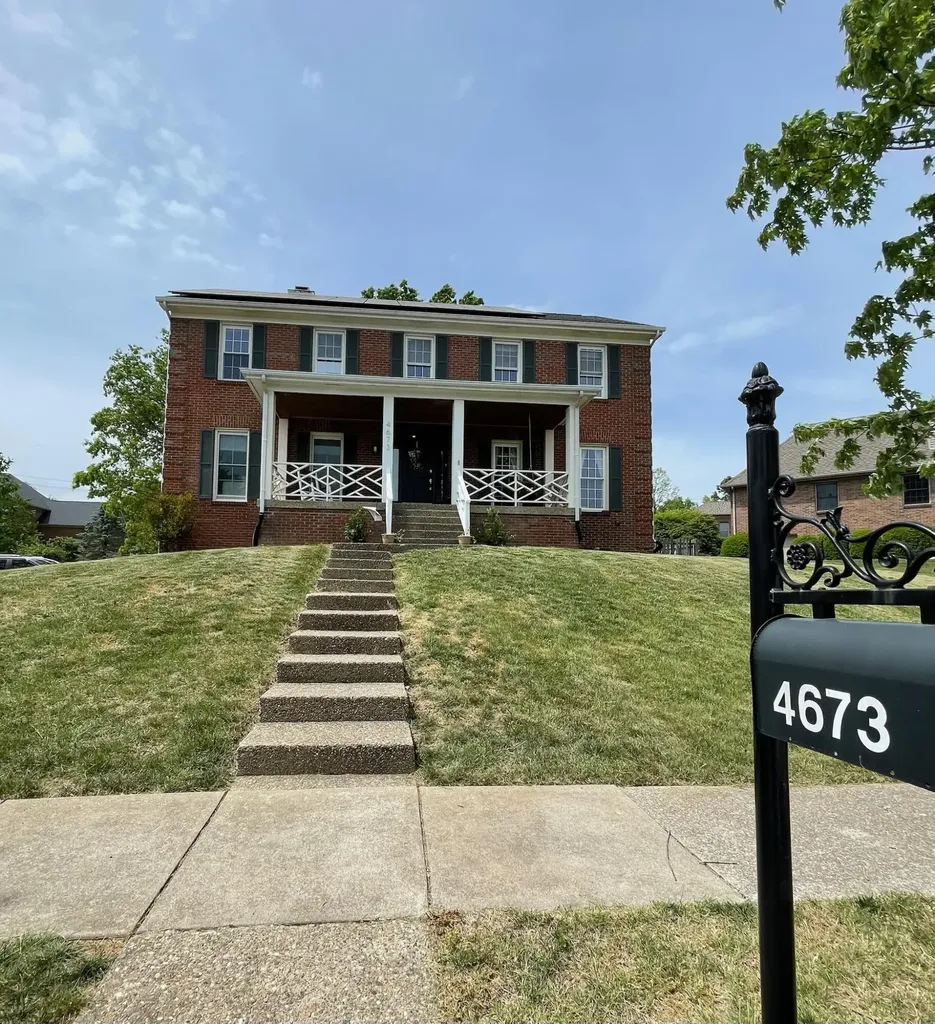 4673 Collinswood Drive Lexington KY 40515