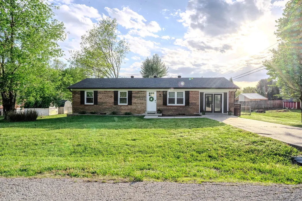 332 Farmers Lane Frankfort KY 40601