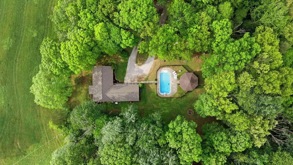 154 Flat Lick Road London KY 40744