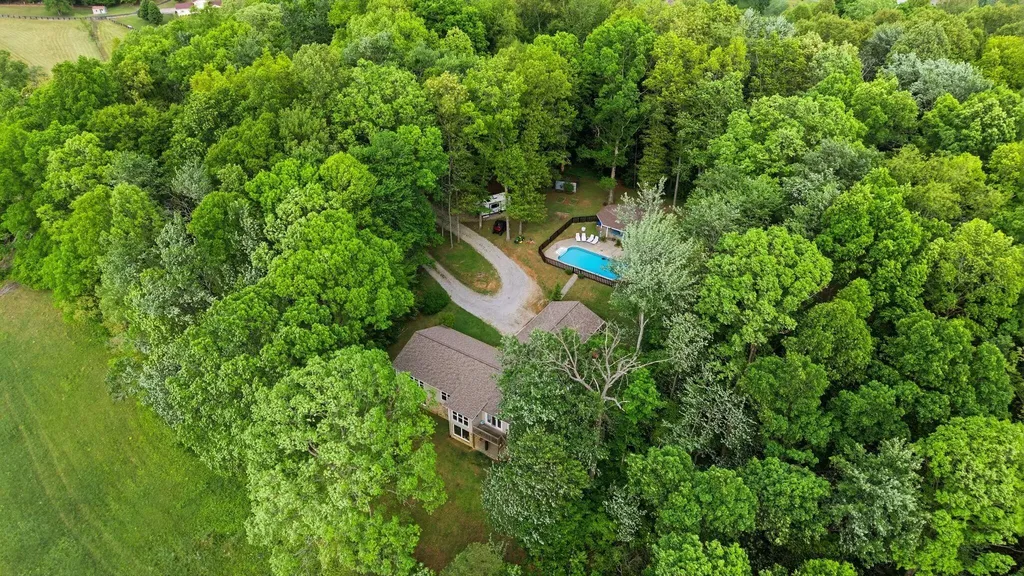 154 Flat Lick Road London KY 40744