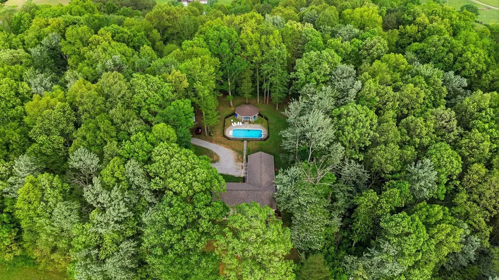 154 Flat Lick Road London KY 40744