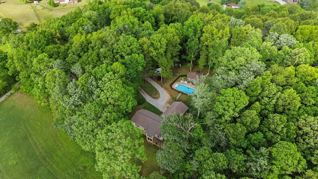 154 Flat Lick Road London KY 40744