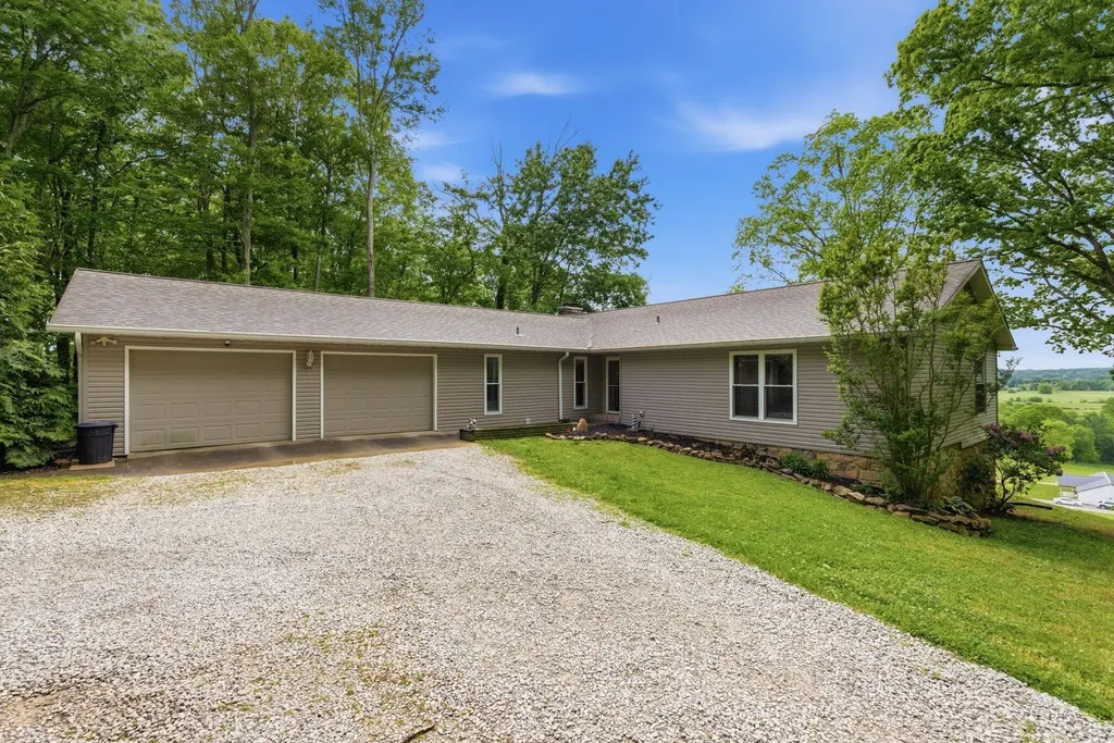 154 Flat Lick Road London KY 40744