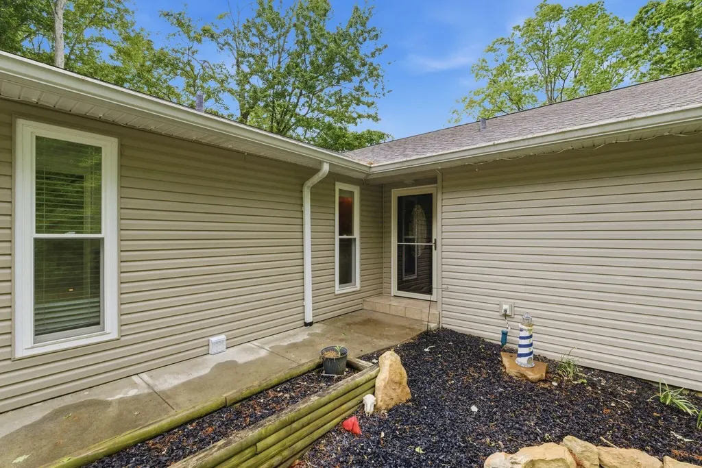 154 Flat Lick Road London KY 40744
