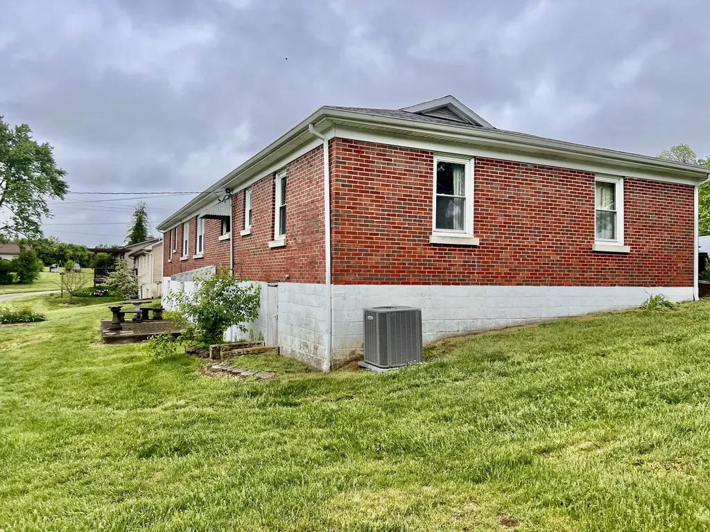 86 Bon-haven Avenue Winchester KY 40391
