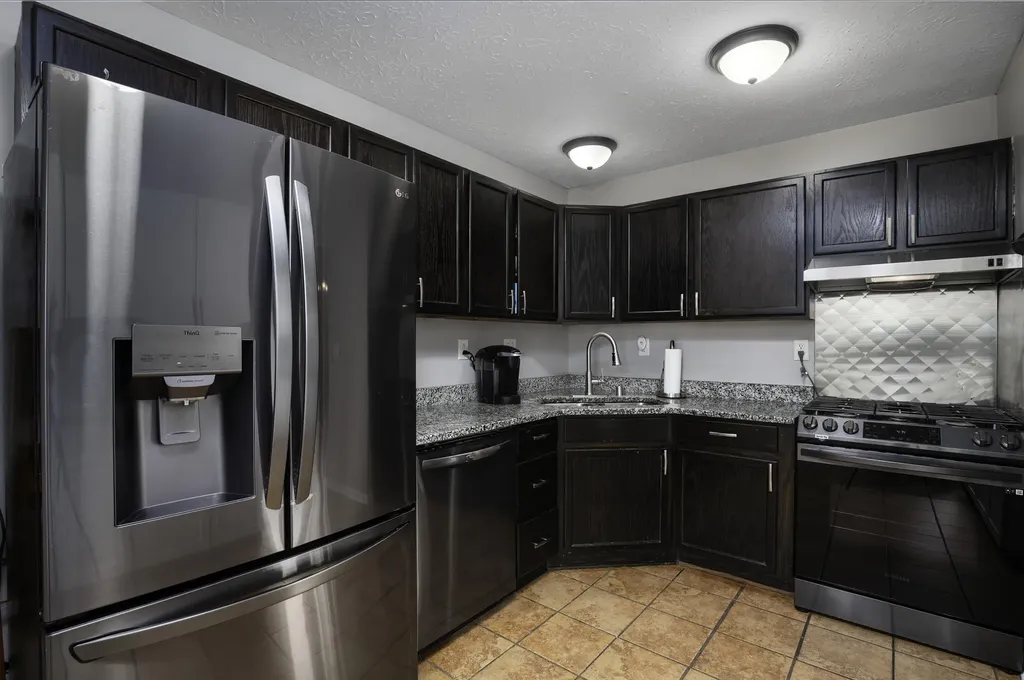 326 Dogwood Court Versailles KY 40383