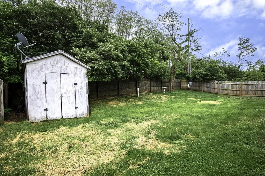 326 Dogwood Court Versailles KY 40383