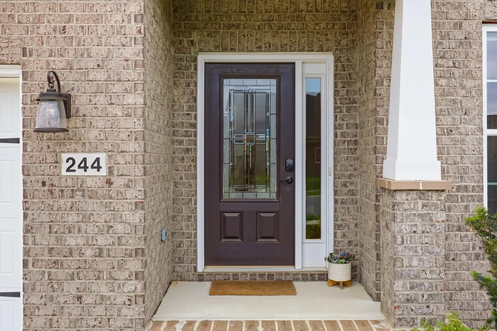 244 Squires Circle Lexington KY 40515