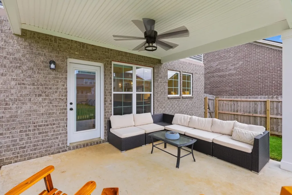 244 Squires Circle Lexington KY 40515