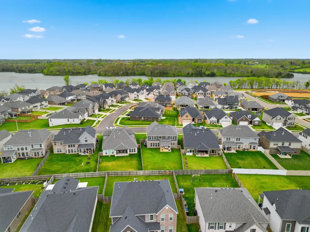 244 Squires Circle Lexington KY 40515