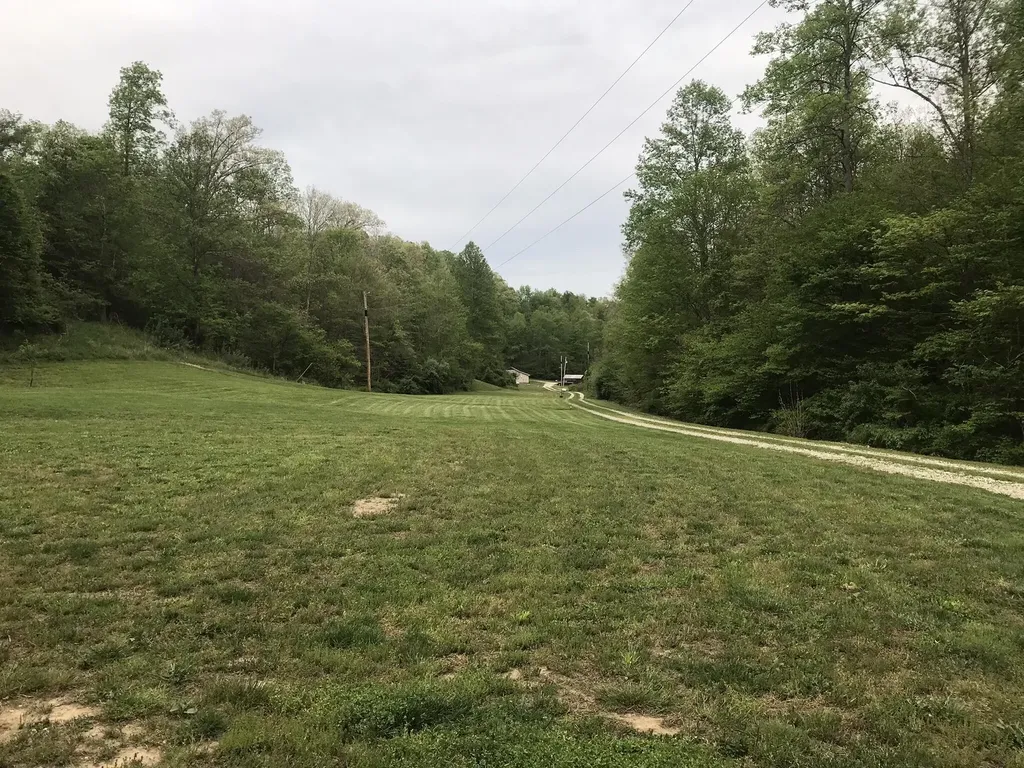 528 Skaggs Drive Martha KY 41159