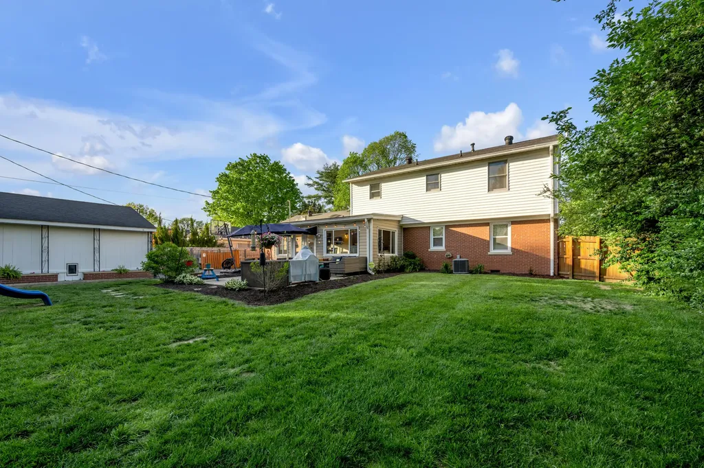 352 Albany Road Lexington KY 40503