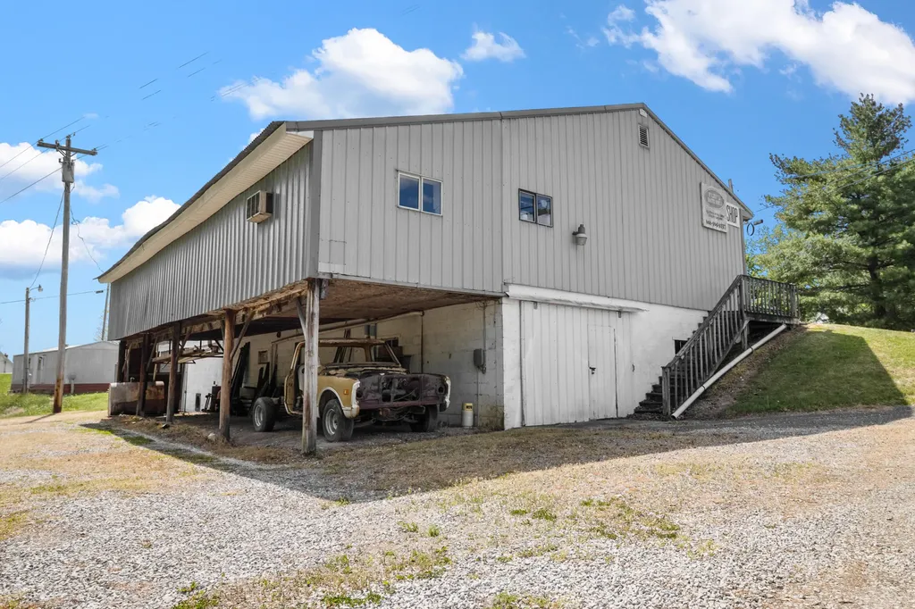 155 Lodge Hall Road Mckee KY 40447