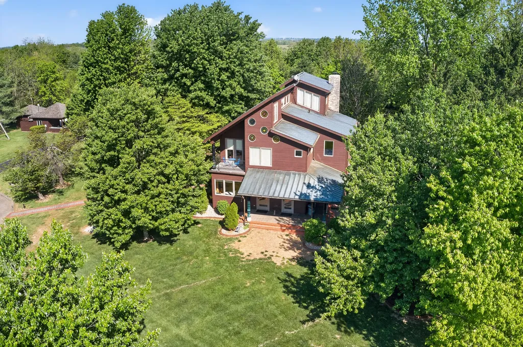 300 Chrisman Lane Danville KY 40422