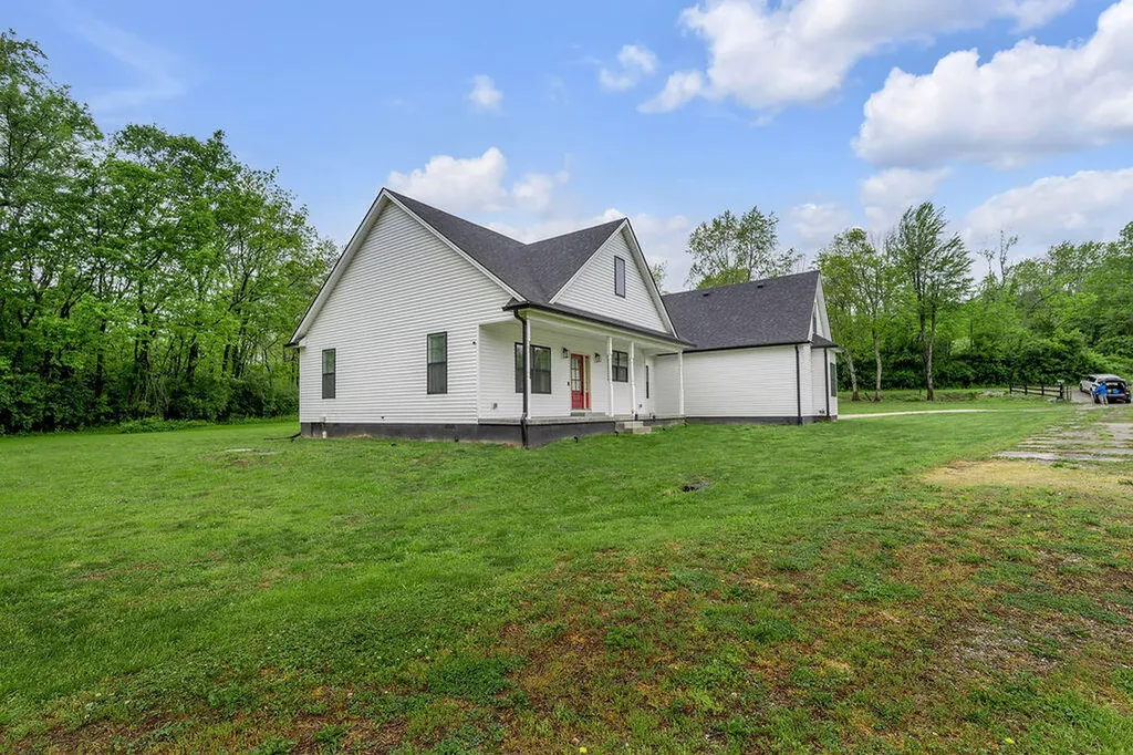 935 Stoner-ephesus Road Winchester KY 40391