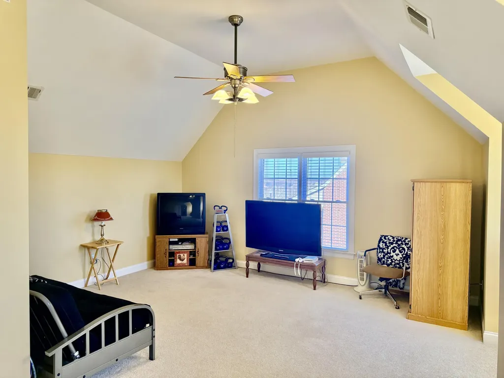 932 Hunter Trail Mt Sterling KY 40353