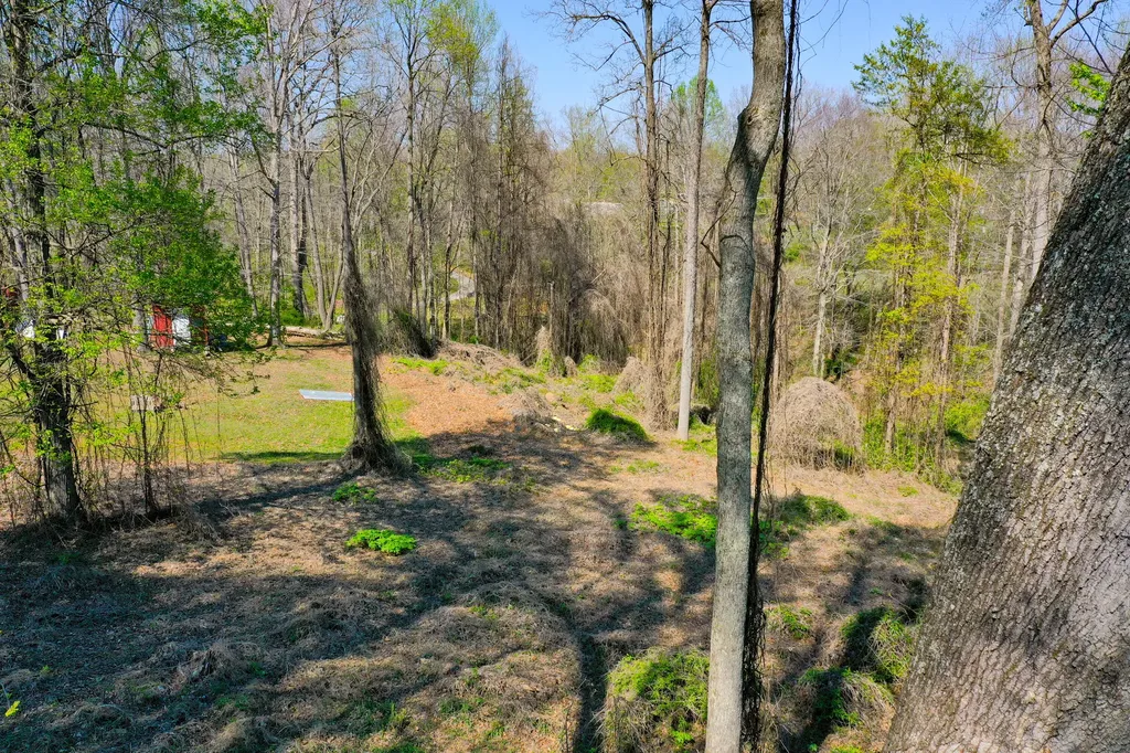 9999 Owen Road Lily KY 40740
