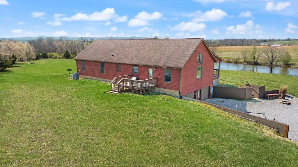 4662 Webster Road Danville KY 40422
