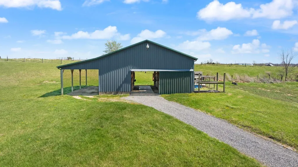 4662 Webster Road Danville KY 40422
