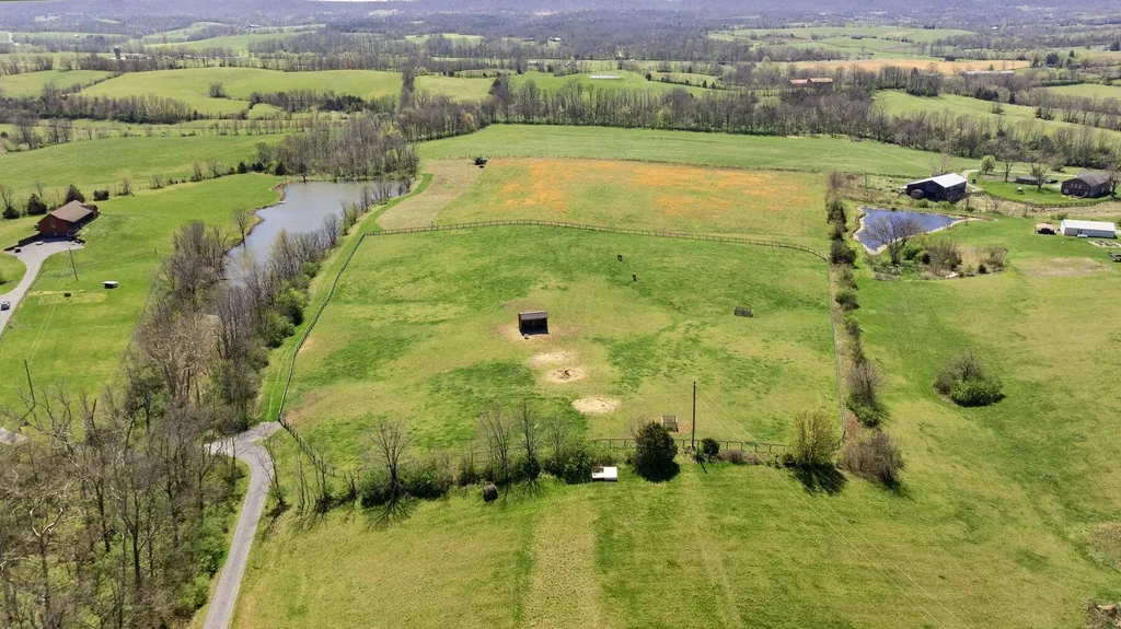 4662 Webster Road Danville KY 40422
