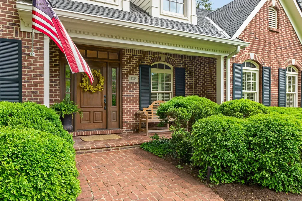 1633 Ashwood Road Lexington KY 40502