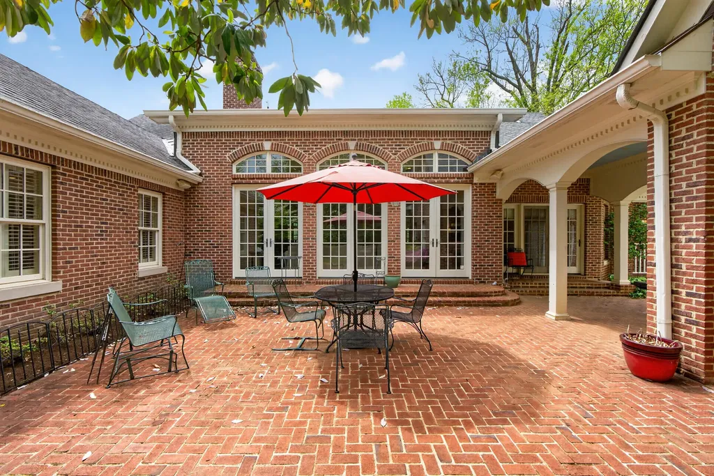 1633 Ashwood Road Lexington KY 40502