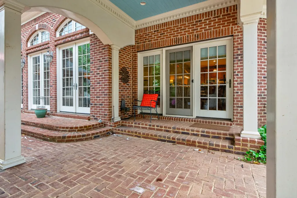 1633 Ashwood Road Lexington KY 40502