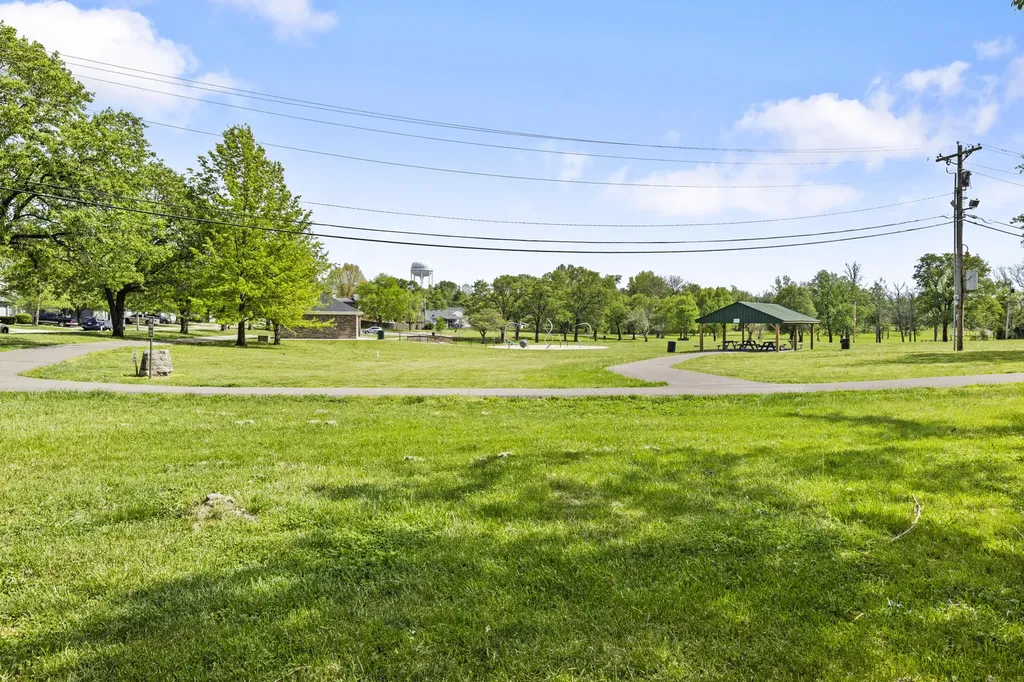 166-180 Heritage Drive Nicholasville KY 40356